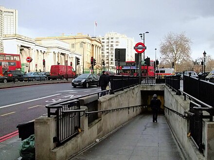 Entrance to Hyde Park Corner tube station, with the Grand Entrance to the left