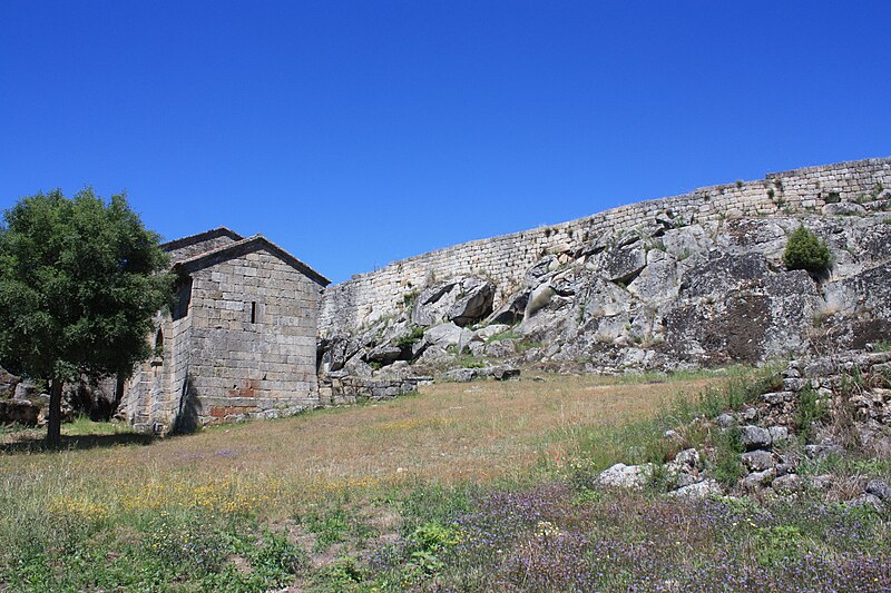 File:Igreja de São Salvador de Ansiães - 03.jpg