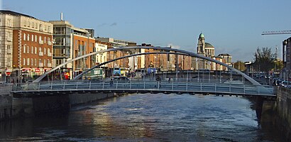 How to get to James Joyce Bridge with public transit - About the place