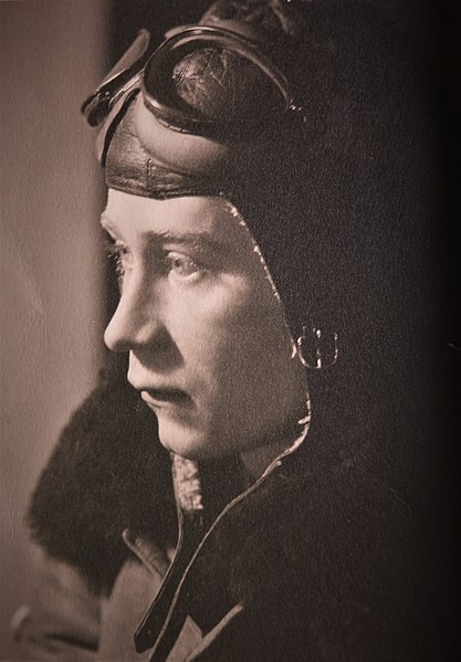 File:Joachim Jahnke als Flugschueler1940.jpg