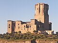 Il-kastell Sotomayor y Zúñiga huwa kostruzzjoni ta' stil Gotiku-militari, li bdiet fit-tieni nofs tas-seklu 15, li tinsab fil-belt ta' Belalcázar fil-provinċja ta' Córdoba, (Andalusia, Spanja). Huwa magħruf ukoll bħala Gahete Castle jew Gafiq Castle. B'għoli ta' 47 metru fil-mankatura Rinaxximentali tiegħu, huwa l-ogħla kastell fil-Peniżola Iberika kollha.