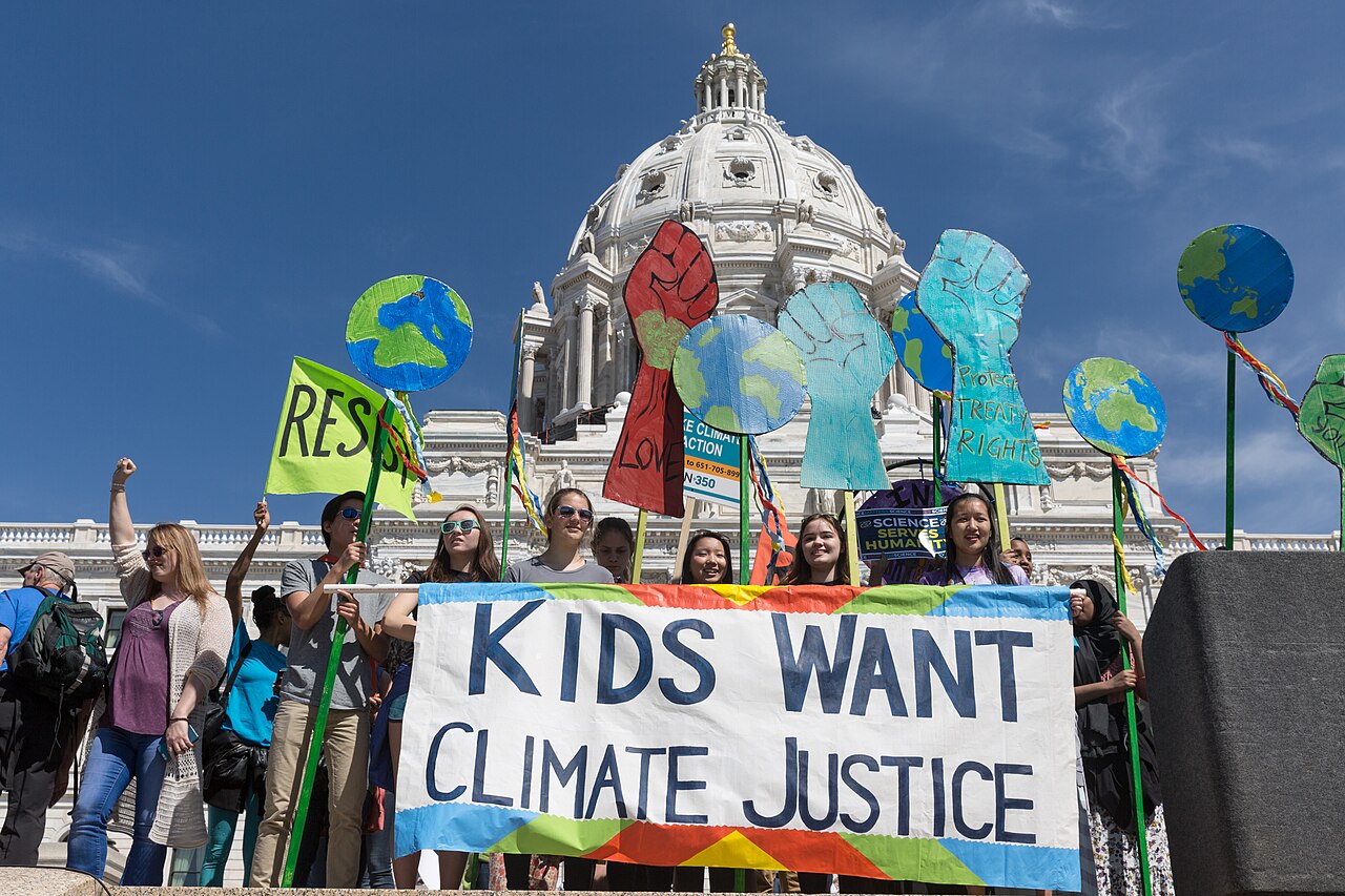Kids Want Climate Justice (34168280266).jpg
