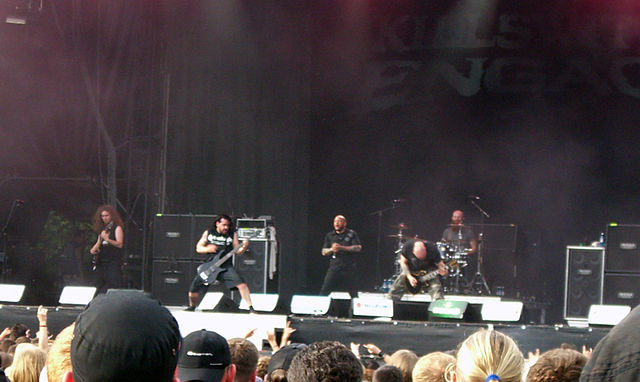 Killswitch Engage performing in 2007
