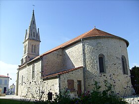 L'abside della chiesa e il campanile