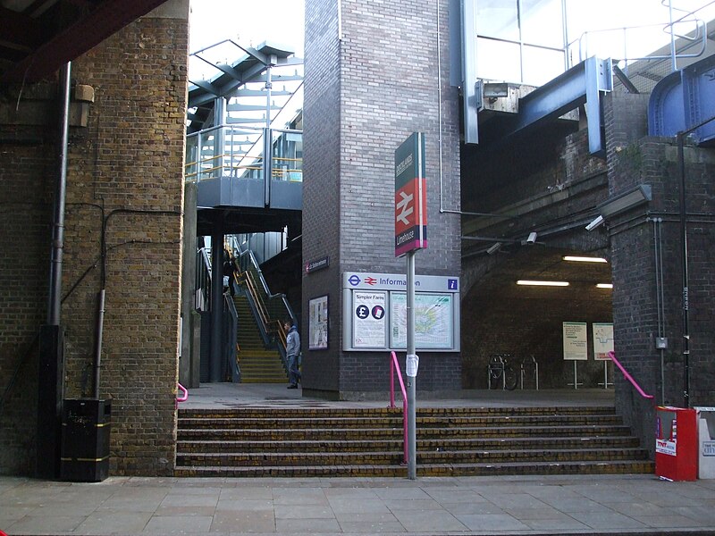 File:Limehouse station entrance and footbridge.JPG