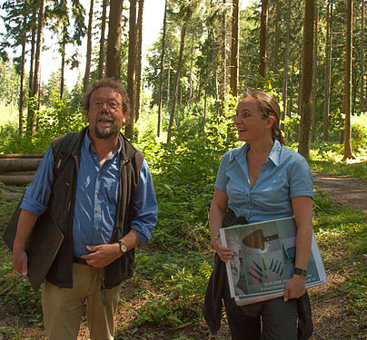 Petra Lönne mit Michael Geschwinde auf dem Harzhorn