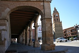 Soportales y torre de San Salvador