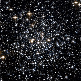 Messier 71 soos afgeneem deur die Hubble-ruimteteleskoop. (Bron: Nasa/STScI/WikiSky)