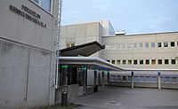 Mikkelin keskussairaalan pääsisäänkäynti.