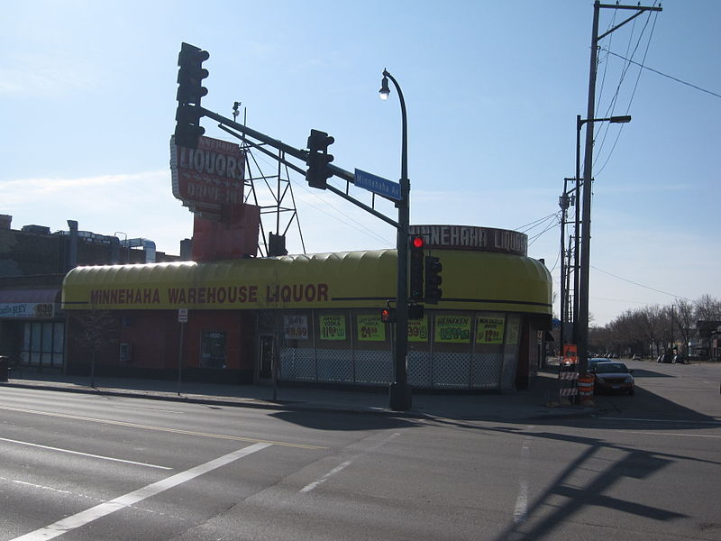 File:Minnehaha Liquors.jpg