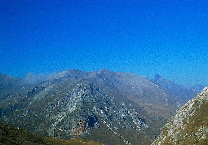 File:MonteFerraAutaret.jpg