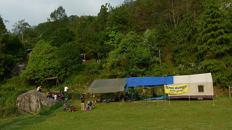 File:Morning outdoor gathering.jpg