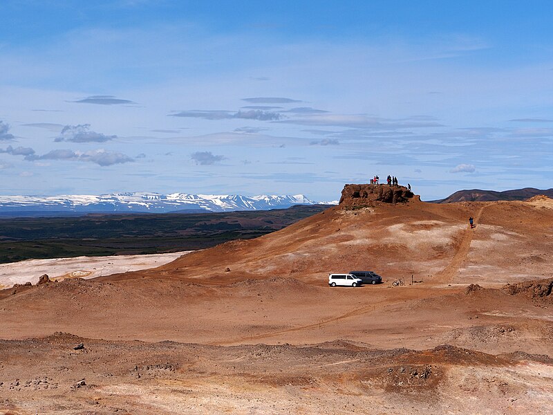 File:Mountain Námafjall - 2013.08 - panoramio.jpg