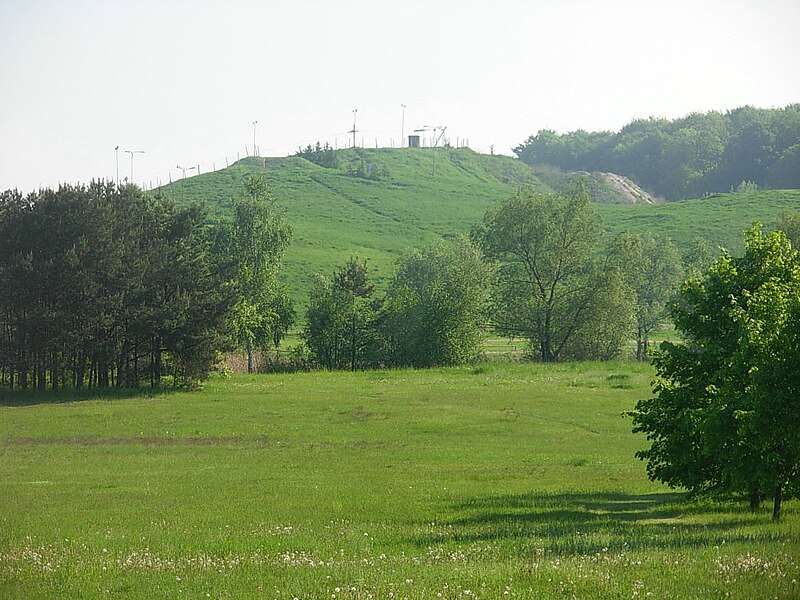 File:Myslęcinek - góra.jpg