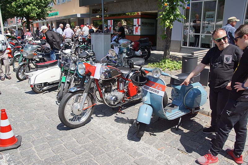 File:Neumarkt in der Oberpfalz 2019 - Oldtimertreffen 159.jpg