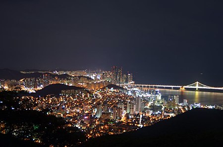 Tập tin:Night view of Busan-city.jpg