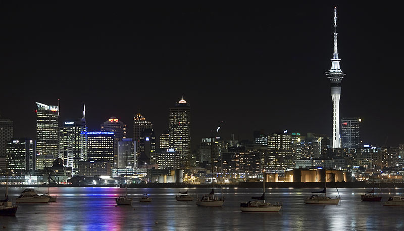 File:Night view of the lit city of Auckland from Northcote Point, Auckland - 0365.jpg