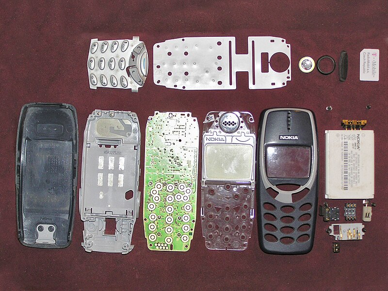 File:Nokia 3310 disassembled (filtered) (no border).jpg