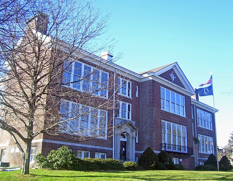File:North Main Street School, Spring Valley, NY.jpg