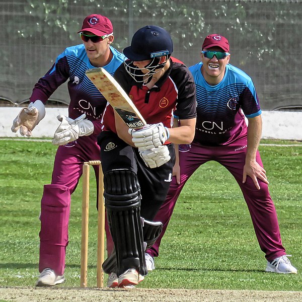 File:North Middlesex CC v Hampstead CC at Crouch End, Haringey, London 47.jpg