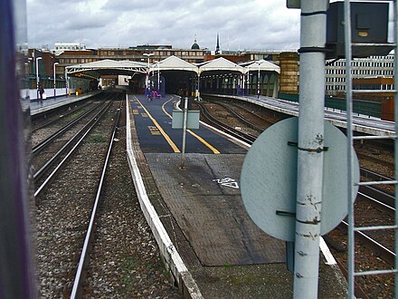 Looking northwards at the 1977–2009 station from a departing train