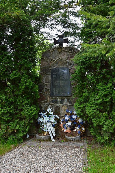 File:Orava Vabadussõja mälestussammas.JPG