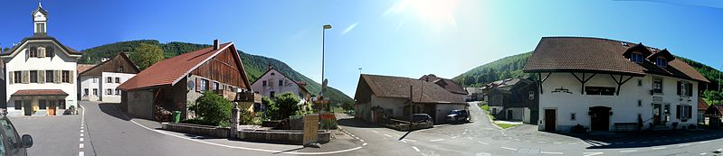 File:Panorama Vauffelin 01.jpg