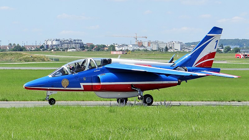 File:Patrouille de France France after the flight at Paris Airshow, June 2019 (2).jpg