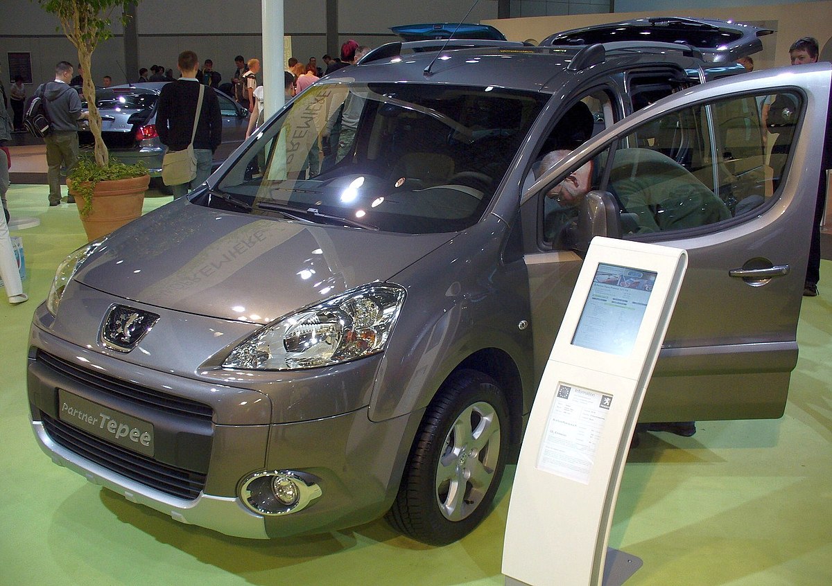 File:Peugeot Partner Tepee front 20100515.jpg - Wikipedia