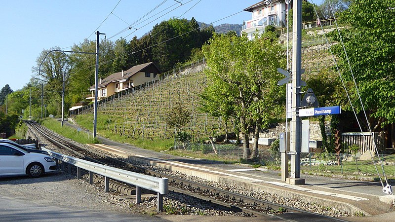 File:Planchamp railway station.jpg