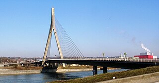 <span class="mw-page-title-main">Pont de Wandre</span> Bridge in Liège, Belgium