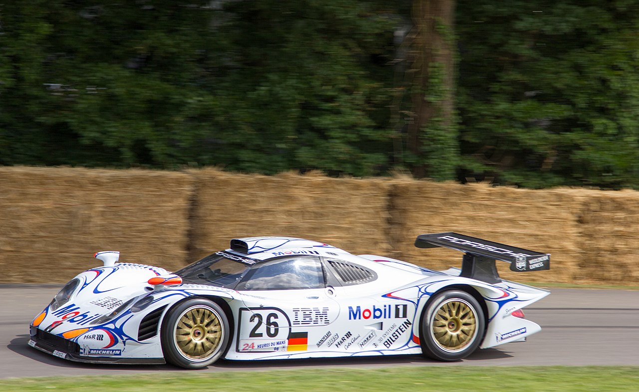 Image of Porsche 911 GT1-98 at Goodwood 2014 003