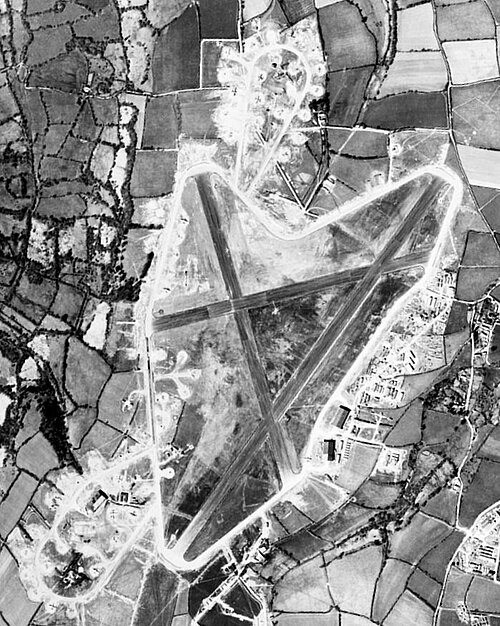 RAF Dunkeswell - 29 Apr 1944 Airphoto.jpg