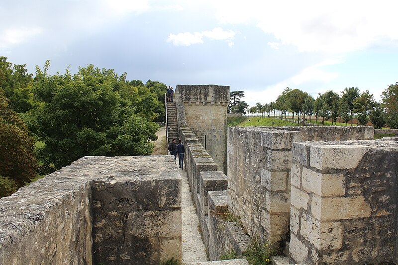 File:Remparts Provins 2.jpg