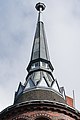 Deutsch: Etagenhaus Repsoldstraße 45 in Hamburg-Hammerbrook, Turmspitze. This is a photograph of an architectural monument. It is on the list of cultural monuments of Hamburg, no. 14134.