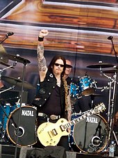 Ricky Warwick fronting Thin Lizzy at Download Festival 2011 Ricky Warwick, June 2011, Download Festival.jpg
