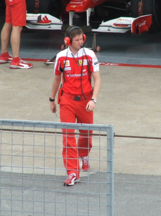 <span class="mw-page-title-main">Rob Smedley</span> British motor racing engineer