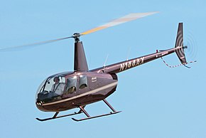 Хеликоптер Робинсон Р44 у лету[1]