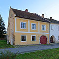 Čeština: Dům čp. 26, Rožmberk nad Vltavou 26, Rožmberk nad Vltavou. This is a photo of a cultural monument of the Czech Republic, number: 32124/3-1401. Památkový katalog  · MIS  · hledat obrázky  · hledat seznamy  · Wikidata