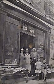 Épicerie familiale dans les années 1920.