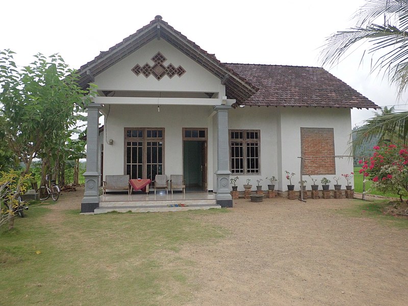 File:Rumah Cak Anang Bengkel - panoramio.jpg