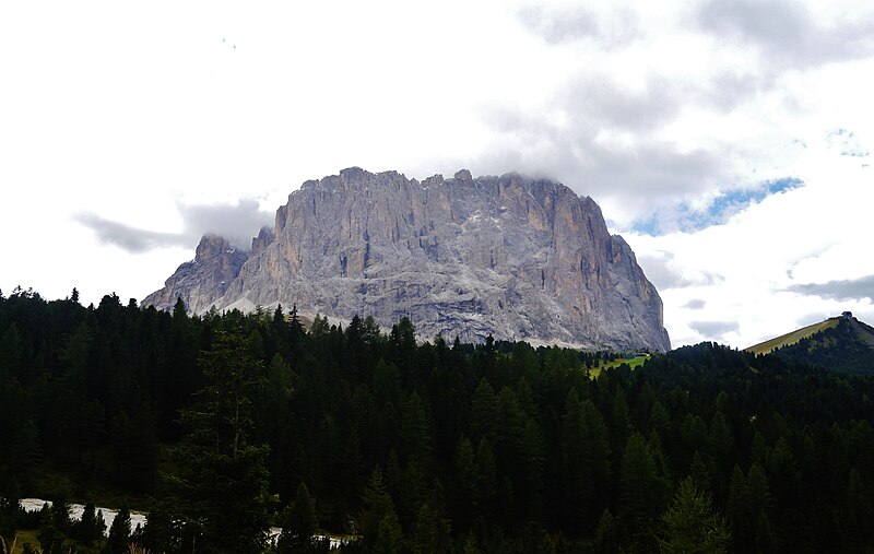 File:Südtirol Sellajoch Langkofel 3.jpg