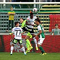 keeper Markus Kuster (yellow shirt) in duel with Bright Edomwonyi. In front Donis Avdijaj (# 77) and Jano (Alejandro Velasco Fariñas, right)