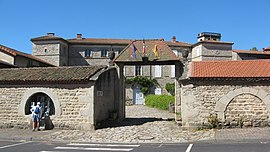 Het stadhuis in Saint-Dier-d'Auvergne