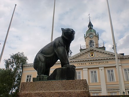 The Bear of Satakunta (Satakunnan karhu) in front of Pori City Hall