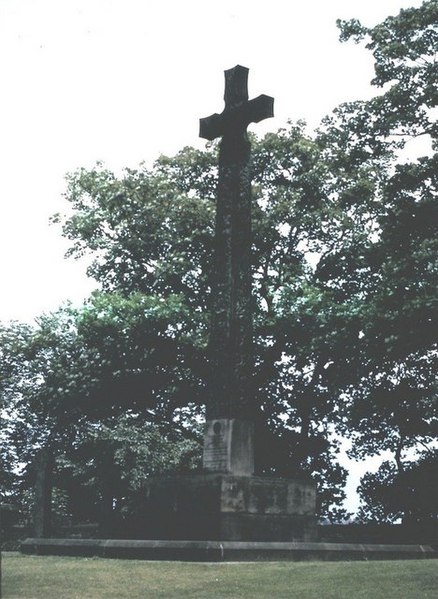 File:Saxon Cross - geograph.org.uk - 987361.jpg