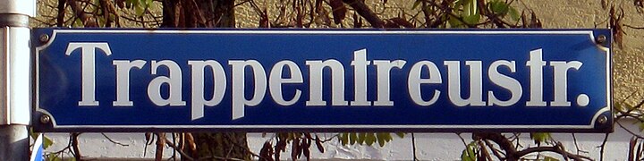 Street sign “Trappentreustraße”