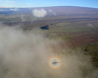 Glooria helikopterin varjon ympärillä