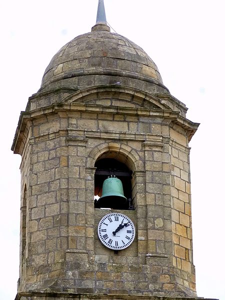 File:Sopelana - Iglesia de San Pedro 5.jpg