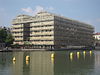 The building housing the St Christopher’s Inn and the Holiday Inn Express